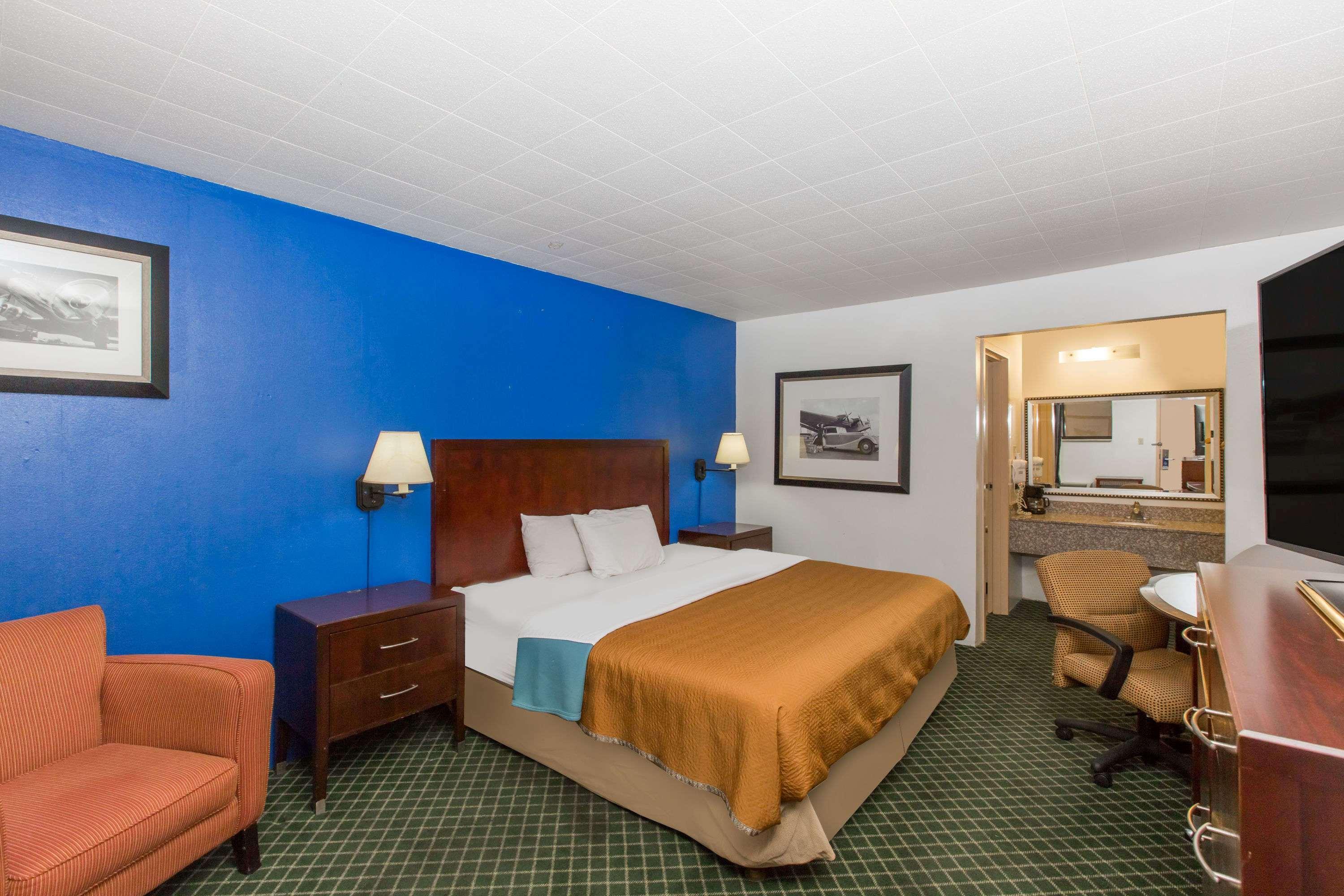 Travelodge By Wyndham Great Bend Exteriér fotografie