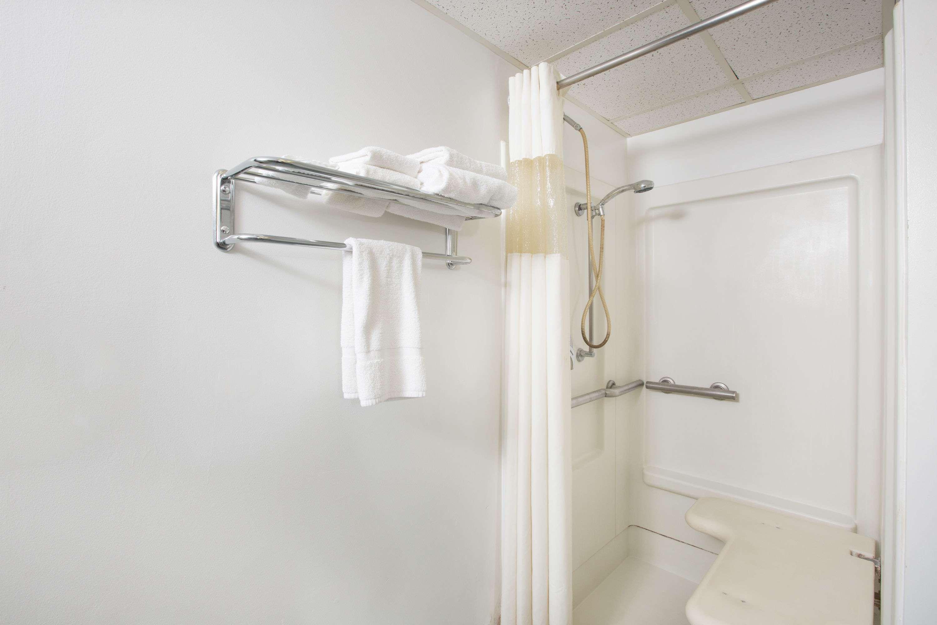 Travelodge By Wyndham Great Bend Exteriér fotografie
